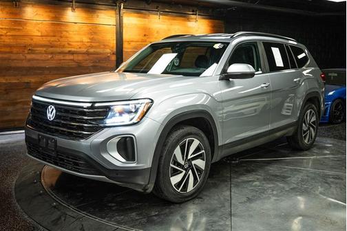 2024 Volkswagen Atlas 2.0T SE