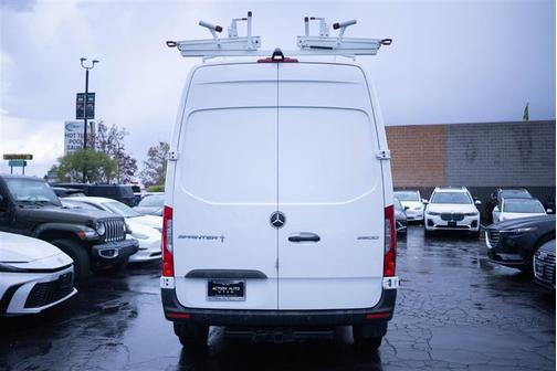 2023 Mercedes-Benz Sprinter 2500 