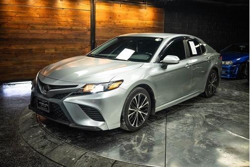 Silver 2020 Toyota Camry SE