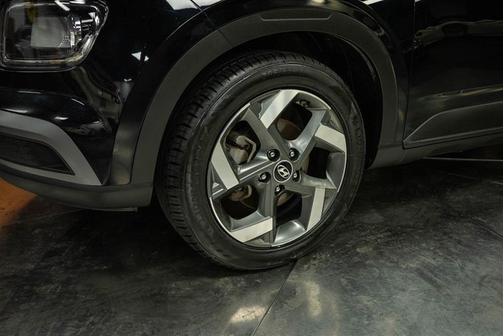 2022 Hyundai VENUE SEL