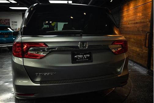 Silver 2019 Honda Odyssey EX-L