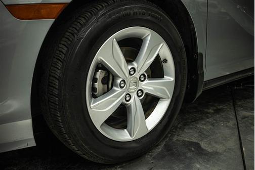 Silver 2019 Honda Odyssey EX-L