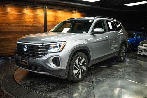 2024 Volkswagen Atlas 2.0T SE