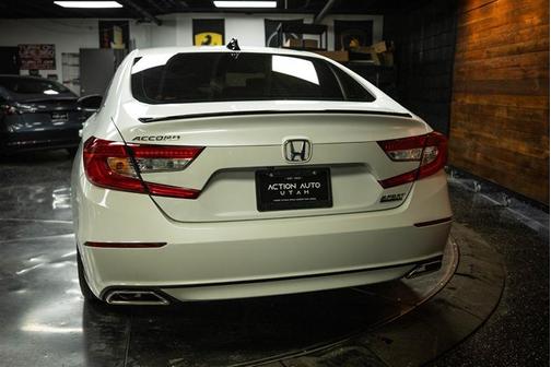 White 2022 Honda Accord Sport SE