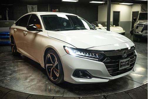 White 2022 Honda Accord Sport SE