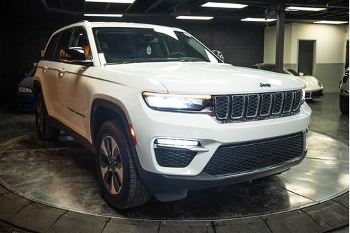 White 2022 Jeep Grand Cherokee 4xe Base