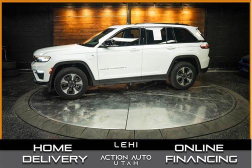 White 2022 Jeep Grand Cherokee 4xe Base