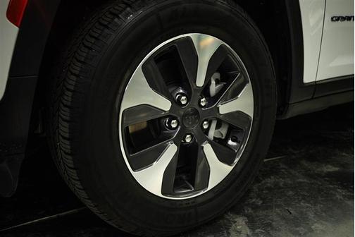 White 2022 Jeep Grand Cherokee 4xe Base