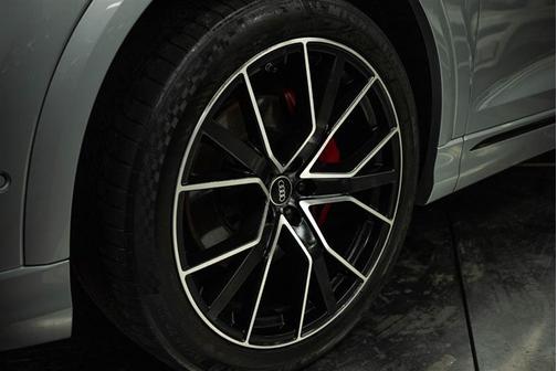 2023 Audi Q8 55 Premium Plus