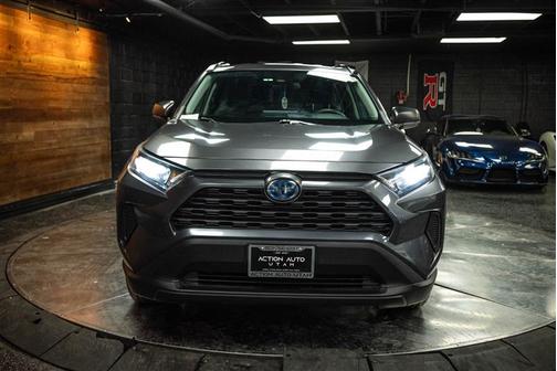 2022 Toyota RAV4 Hybrid LE