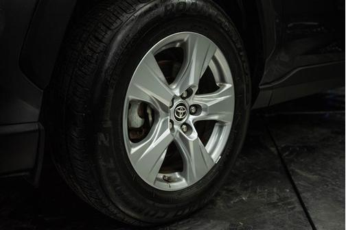 2022 Toyota RAV4 Hybrid LE