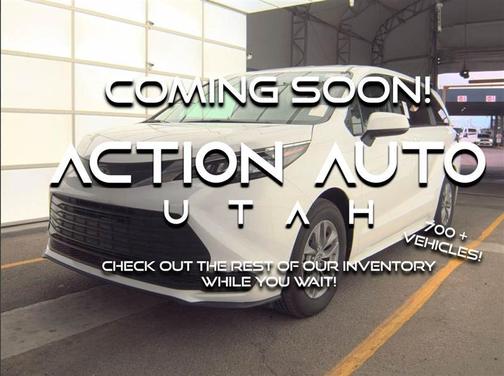 2025 Toyota Sienna LE