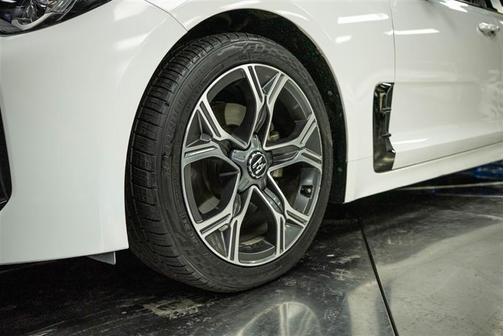 2021 Kia Stinger GT-Line