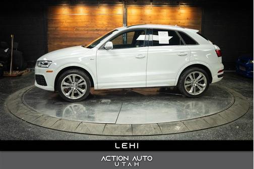Glacier White Metallic 2016 Audi Q3 2.0T Prestige