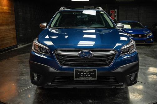 2022 Subaru Outback Touring