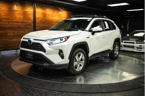 2021 Toyota RAV4 Hybrid XLE Premium