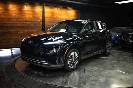 Black 2023 Hyundai KONA EV SE