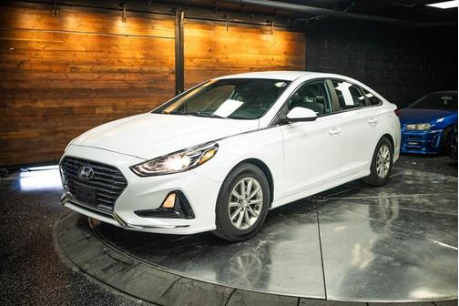 Quartz White Pearl 2018 Hyundai SONATA SE
