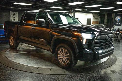 2022 Toyota Tundra SR5