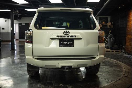 Off Road Gray 2020 Toyota 4Runner SR5/SR5 PREMIUM/LIMITED/NIGHTSHADE/TRD OFF ROAD/TR