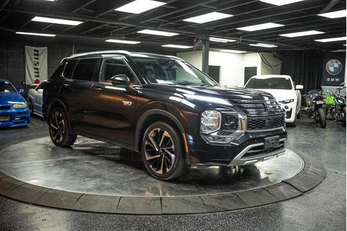 2023 Mitsubishi Outlander PHEV SEL