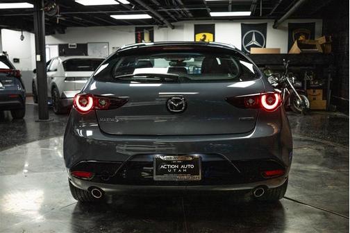 2022 Mazda Mazda3 Carbon Edition