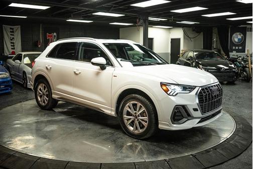 2023 Audi Q3 45 S line Premium