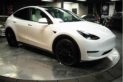 2024 Tesla Model Y Long Range