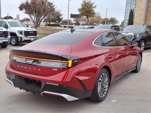 2025 Hyundai SONATA Hybrid Limited