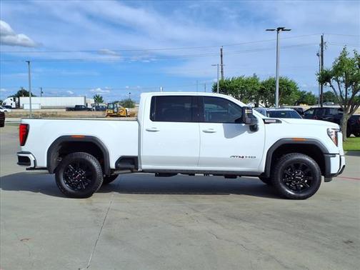 2025 GMC Sierra 2500 AT4