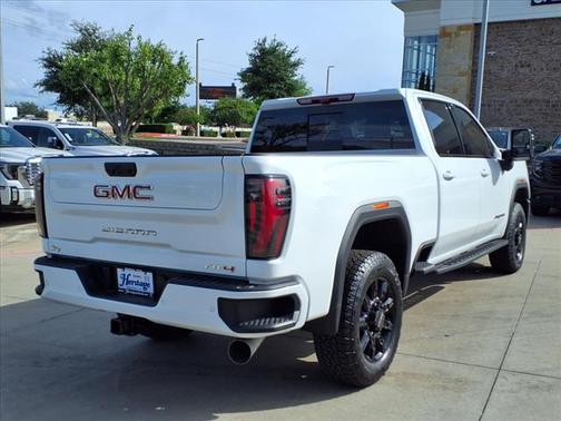 2025 GMC Sierra 2500 AT4