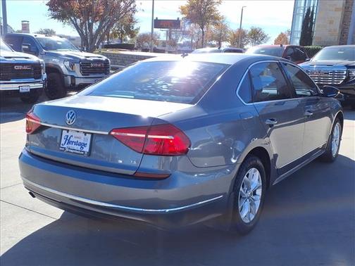 2016 Volkswagen Passat 1.8T S