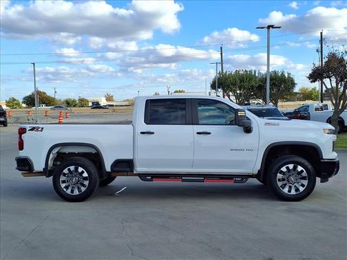 2024 Chevrolet Silverado 2500 Custom