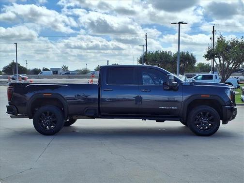 2024 GMC Sierra 2500 AT4