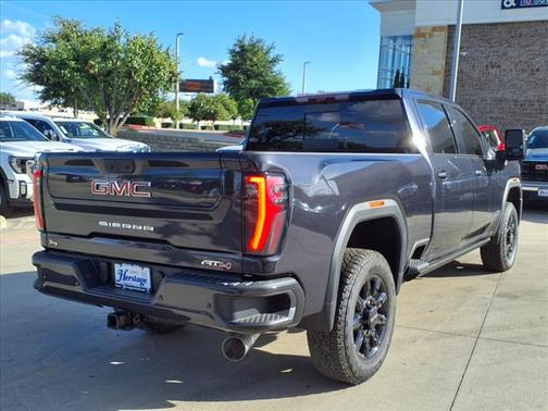 2025 GMC Sierra 2500 AT4