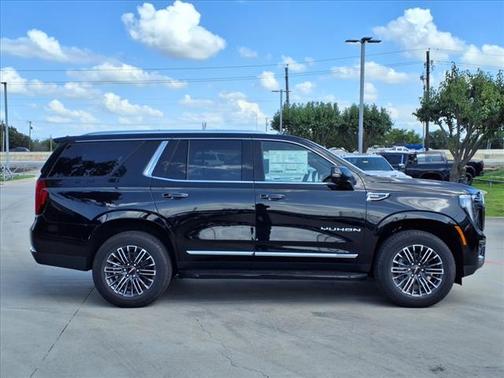 2025 GMC Yukon Elevation