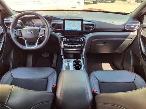 2024 Ford Explorer ST-Line