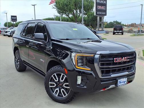 Onyx Black 2024 GMC Yukon AT4