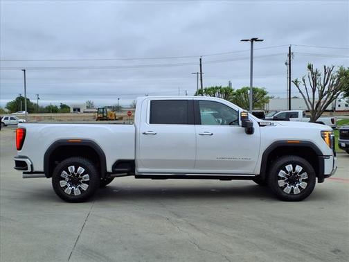 2025 GMC Sierra 2500 Denali
