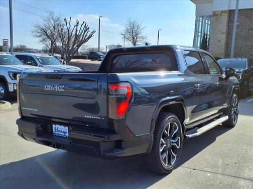 2025 GMC Sierra EV Denali