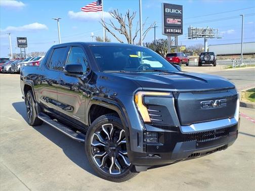 2025 GMC Sierra EV Denali