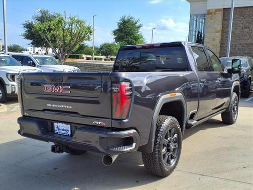 2025 GMC Sierra 2500 AT4