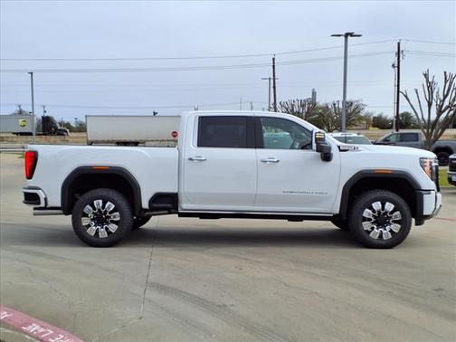 2025 GMC Sierra 2500 Denali