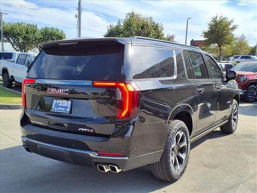 2025 GMC Yukon XL AT4