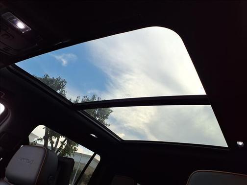 2025 GMC Yukon XL AT4