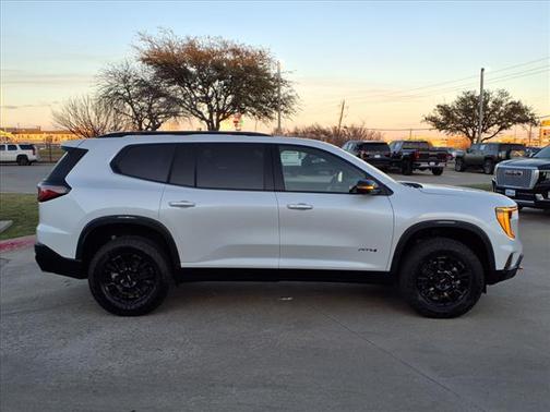2025 GMC Acadia AT4