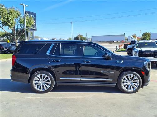 2023 GMC Yukon Denali