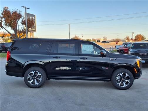 2026 GMC Yukon XL AT4