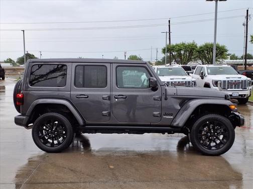 2021 Jeep Wrangler Unlimited Sahara Altitude