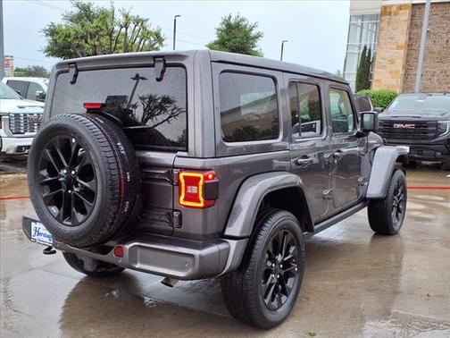 2021 Jeep Wrangler Unlimited Sahara Altitude